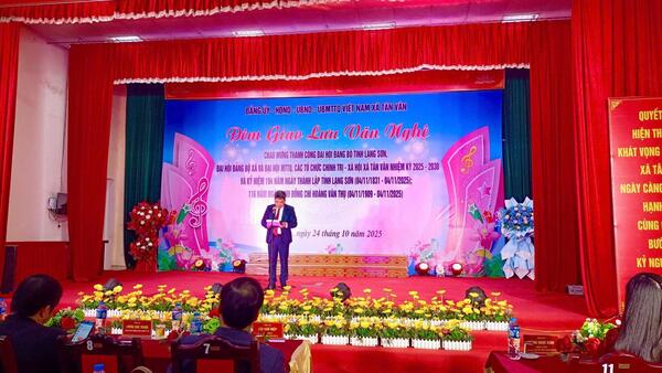 ĐÊM GIAO LƯU VĂN NGHỆ CHÀO MỪNG THÀNH CÔNG ĐẠI HỘI ĐẢNG BỘ TỈNH LẠNG SƠN, ĐẠI HỘI ĐẢNG BỘ XÃ TÂN VĂN, ĐẠI HỘI MẶT TRẬN TỔ QUỐC VÀ CÁC TỔ CHỨC CHÍNH TRỊ - XÃ HỘI XÃ TÂN VĂN NHIỆM KỲ 2025-2030